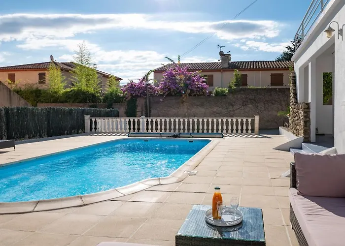 Les Treilles By Interhome