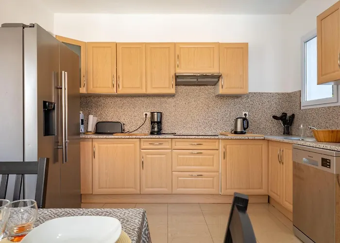 Les Treilles By Interhome