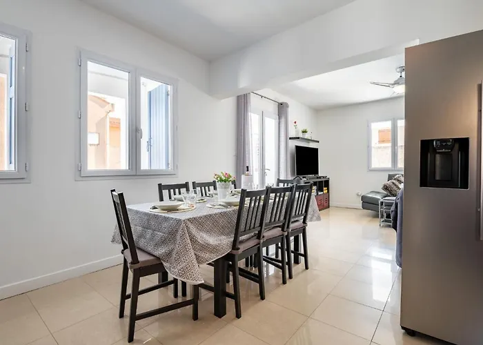 Les Treilles By Interhome * Le Racou